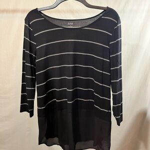 Womens a.n.a. top, size L